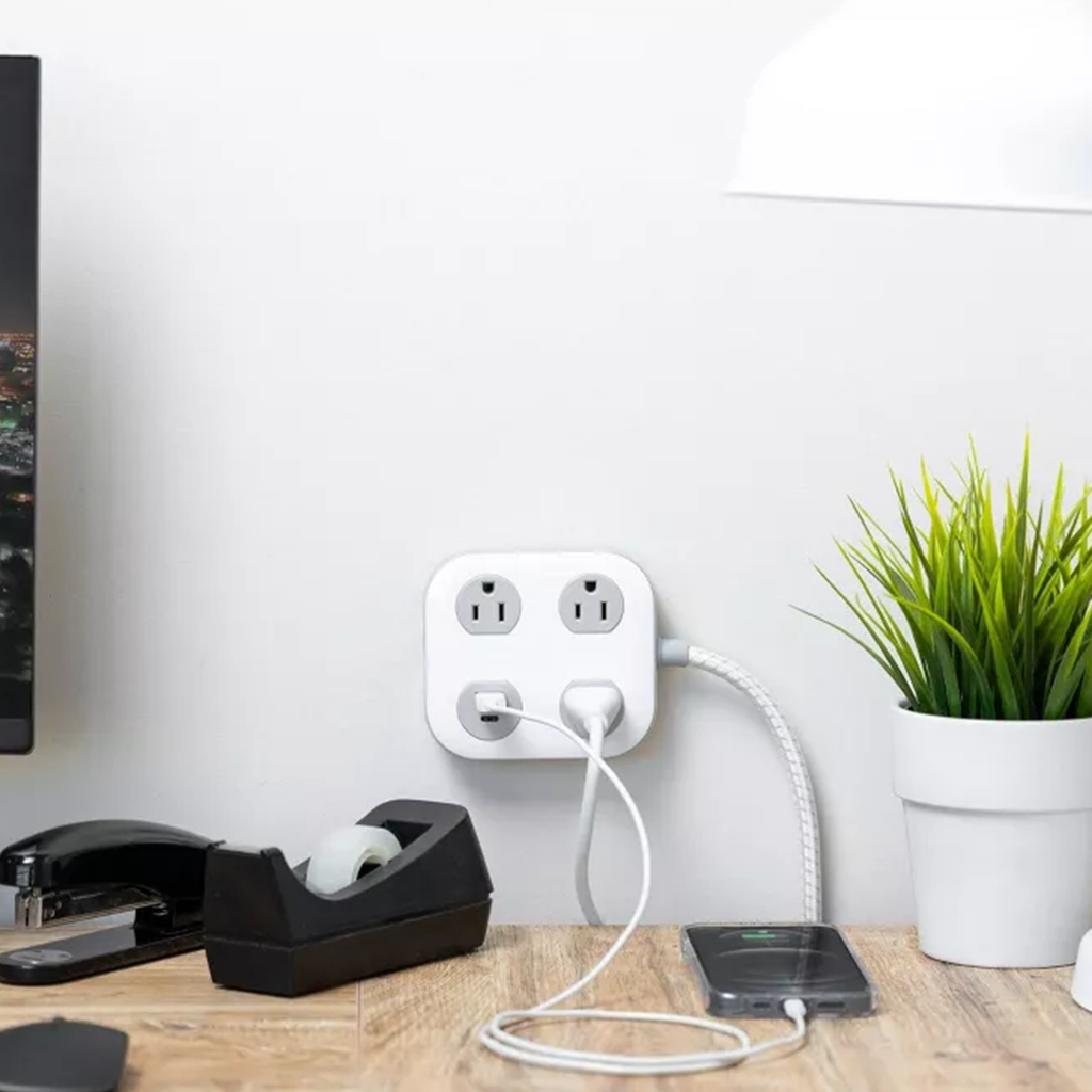 3‑Outlet Surge‑Protected Power Strip 4Ft Braided Cord USB‑A USB‑C 12W Flat Plug