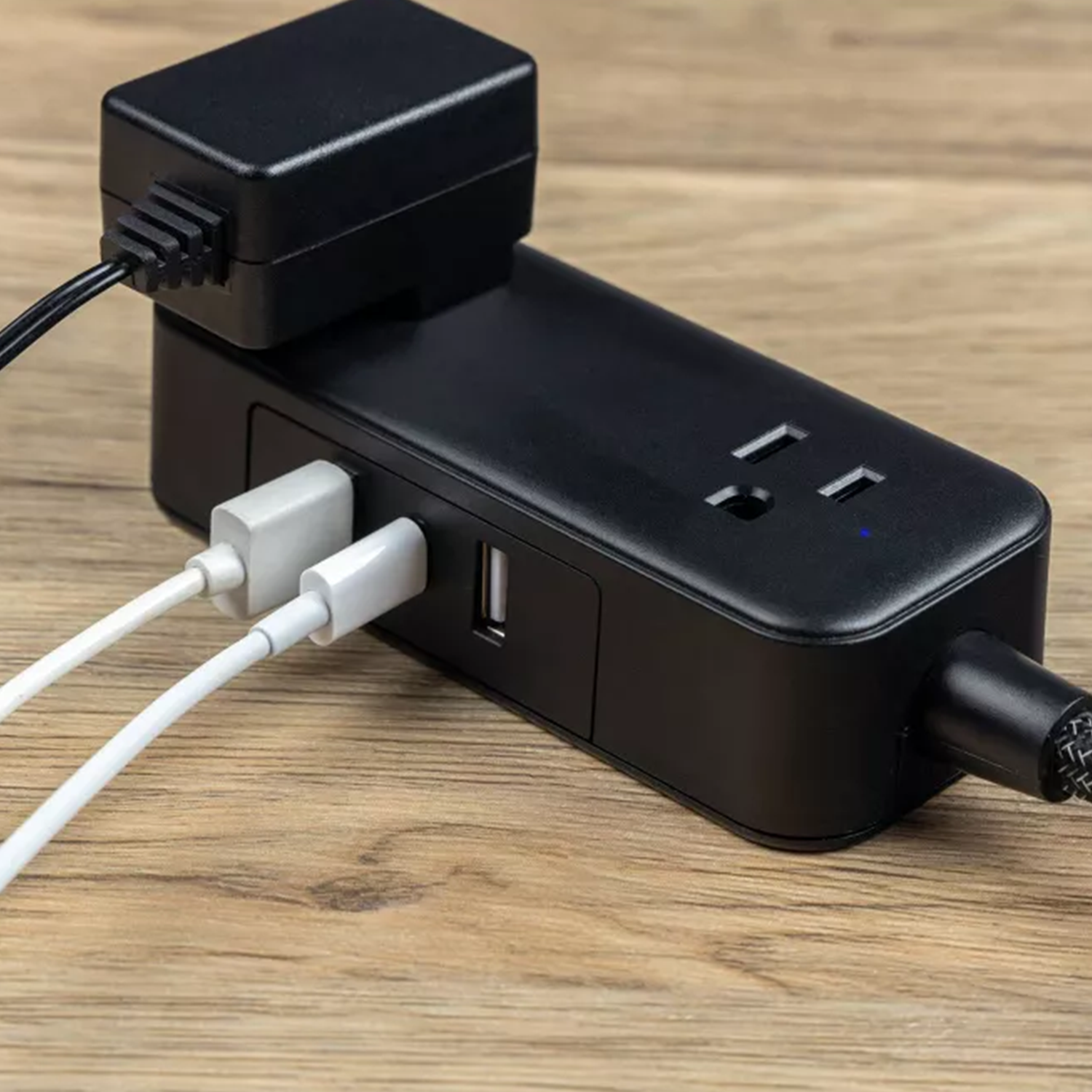 2‑Outlet Power Strip 6Ft Braided Cord 2 USB‑A 1 USB‑C 12W Angled Flat Plug